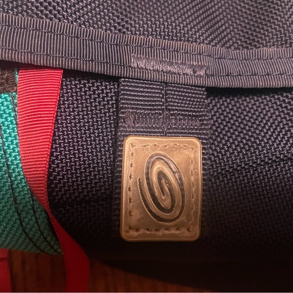 timbuk2 crossbody bag/purse - Picture 7 of 10